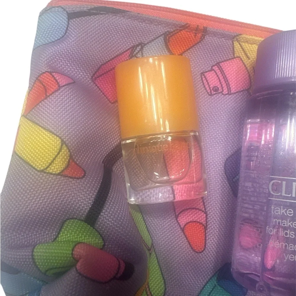 Clinique Makeup Bag with Skincare Minis